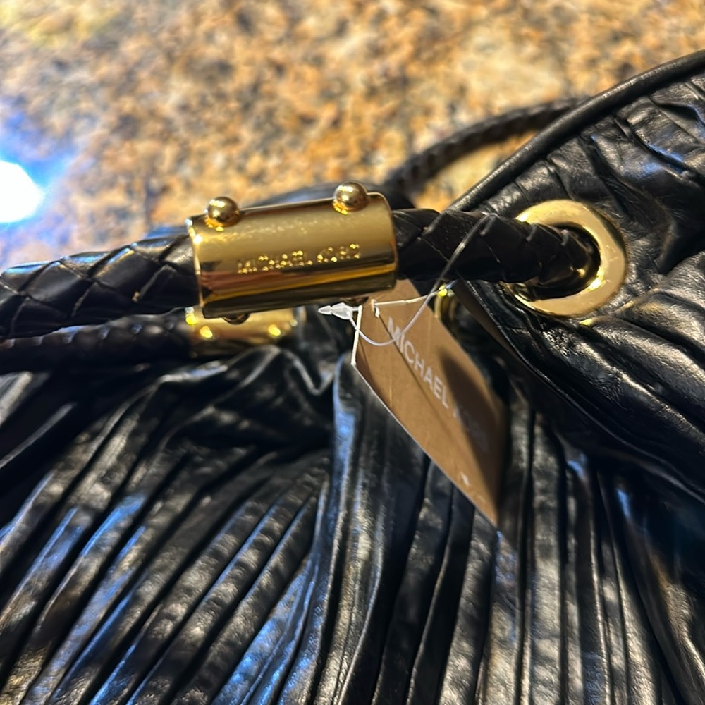 Michael Kors ❤️Skorpios Vintage Collection Ring Tote Crossbody Bag
~NWT~ - Picture 6 of 13